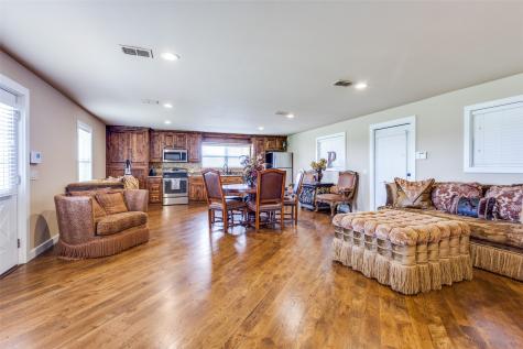 6100 Old Clarksville Road Reno TX 75462