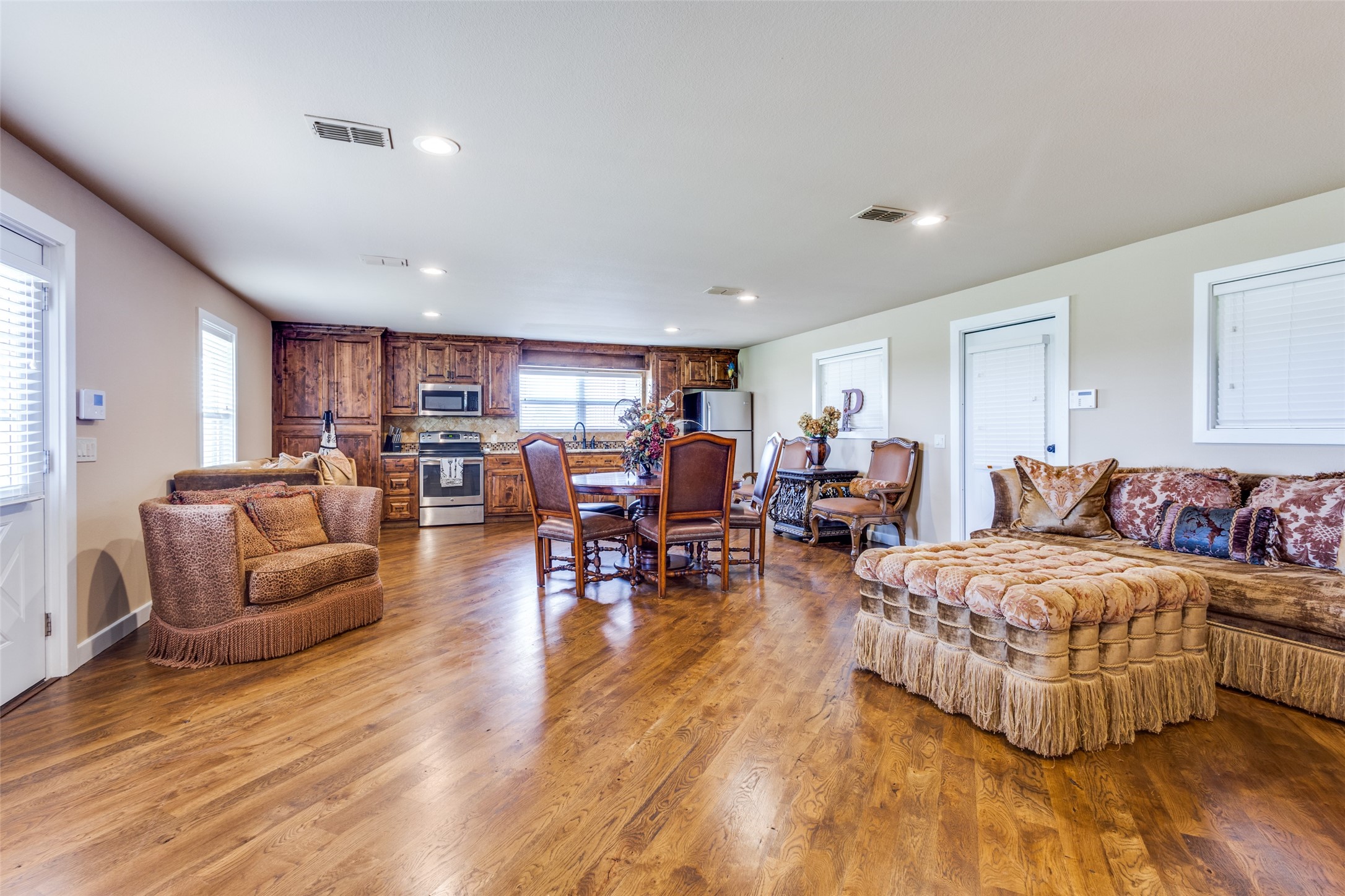 6100 Old Clarksville Road Reno TX 75462