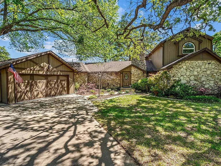 3526 Lakeridge Drive Grapevine TX 76051