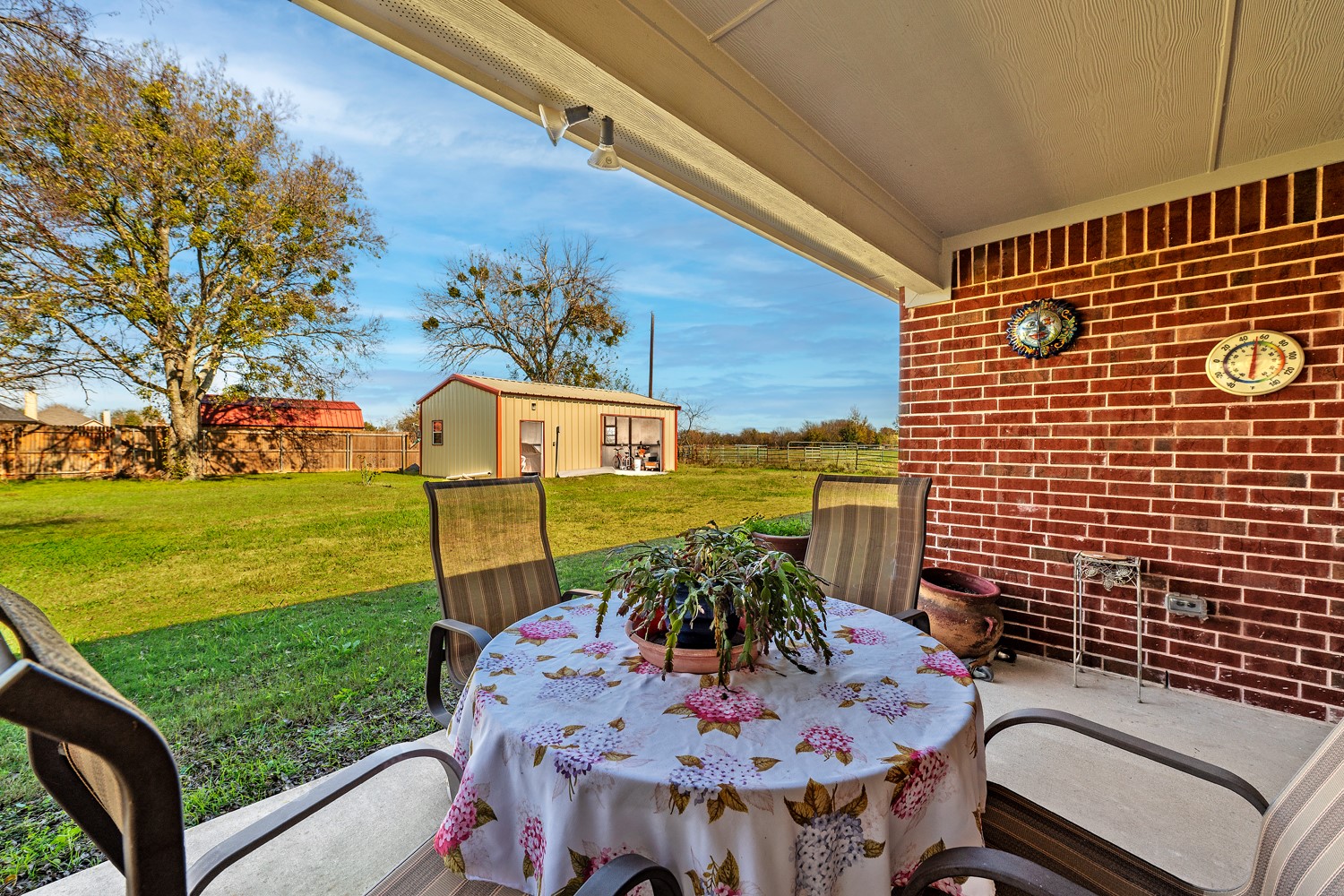 1209 Sherman Street Tioga TX 76271