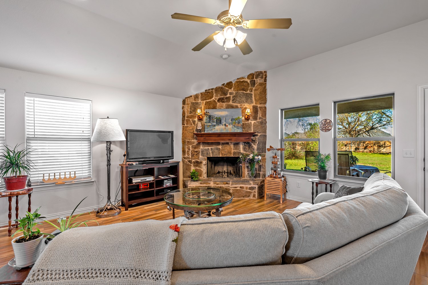 1209 Sherman Street Tioga TX 76271