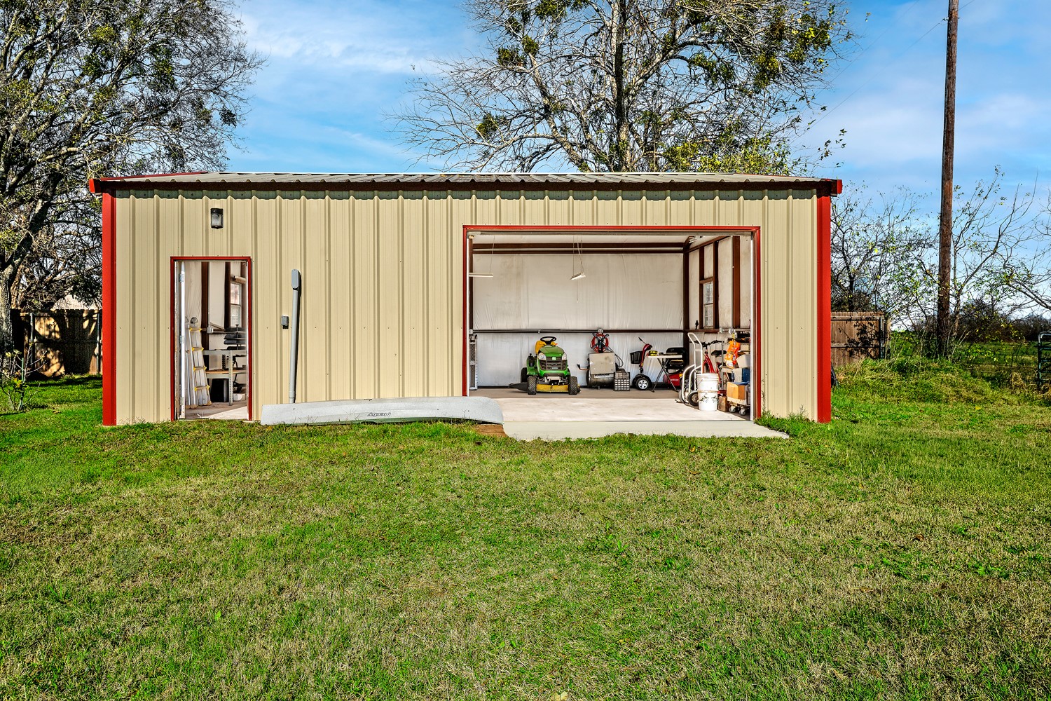 1209 Sherman Street Tioga TX 76271