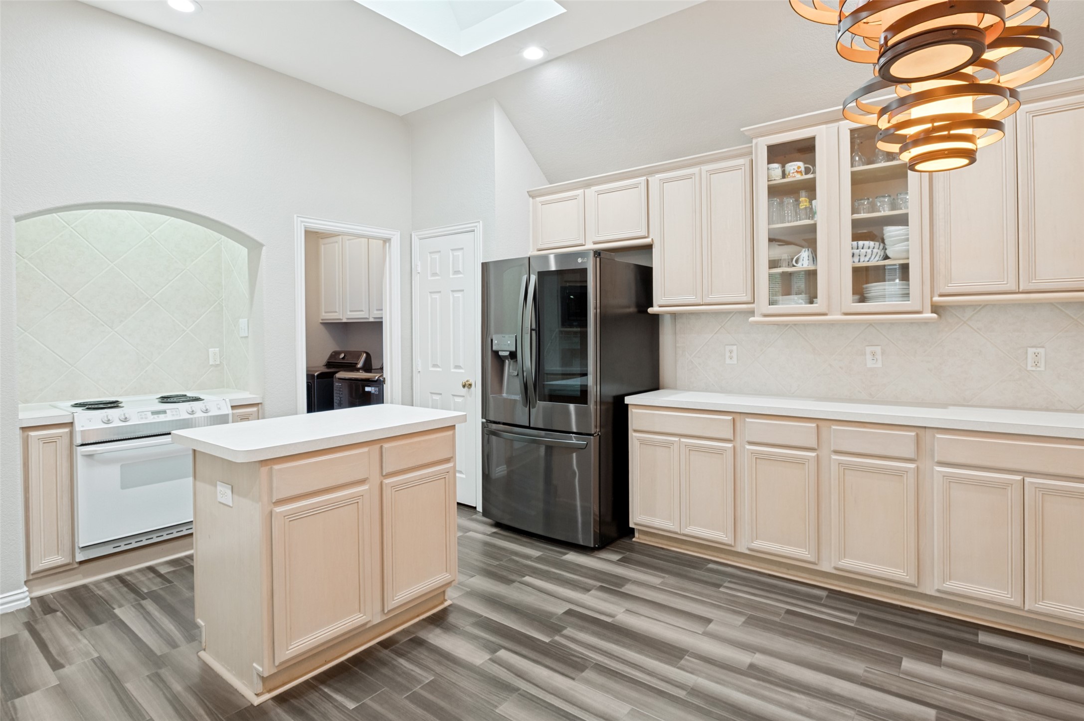 401 Manders Court Irving TX 75063