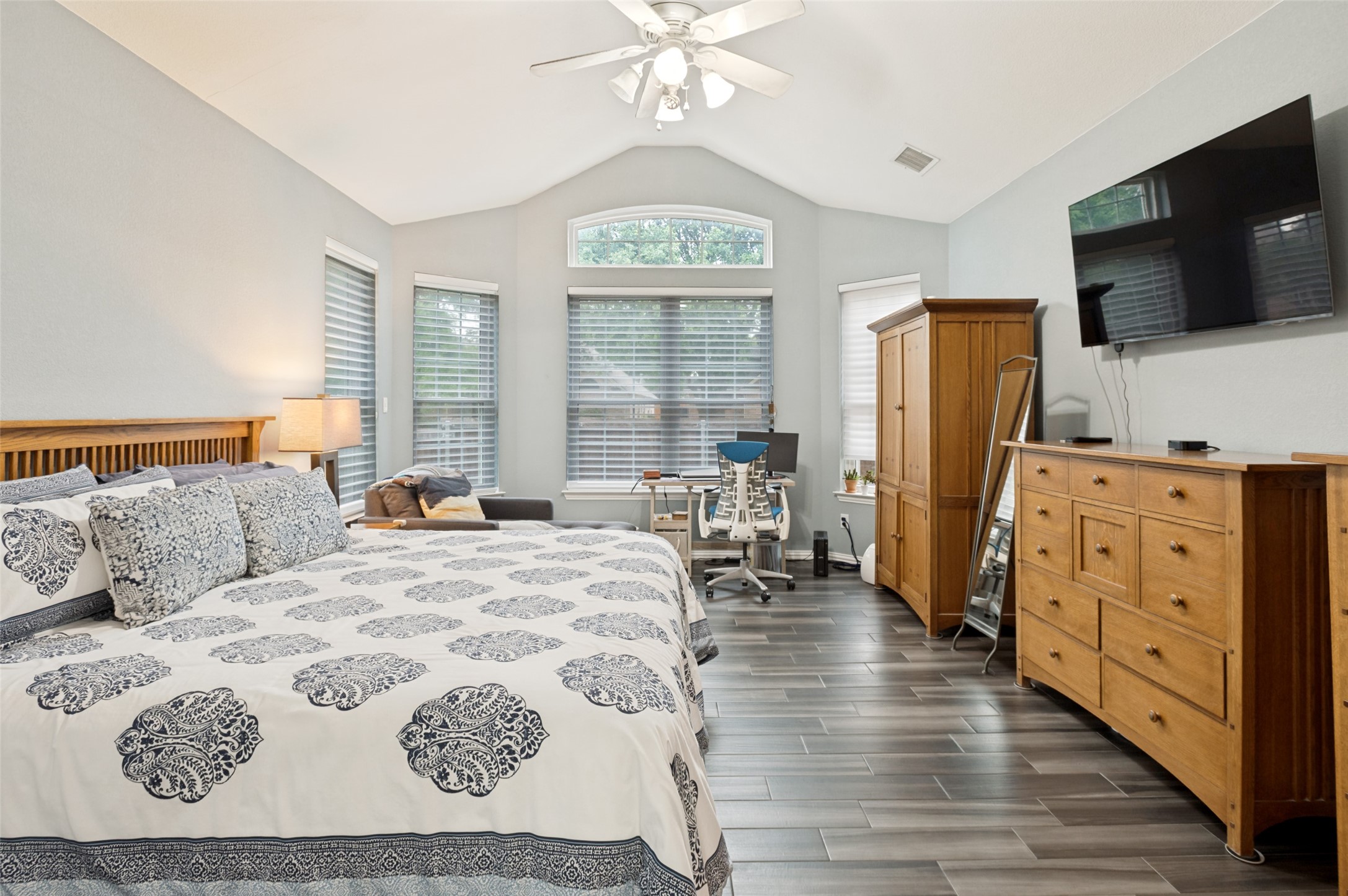 401 Manders Court Irving TX 75063