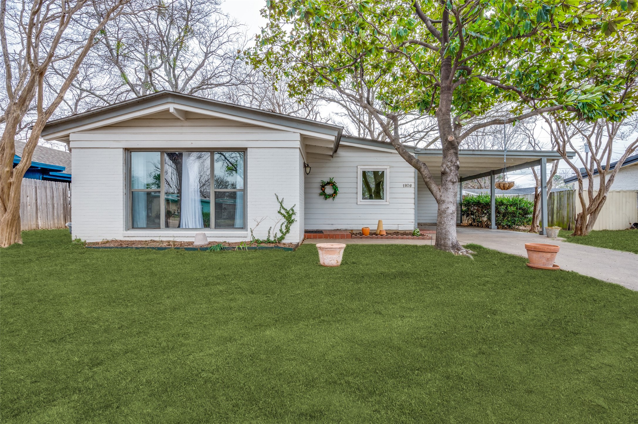 1808 Salem Street Irving TX 75061