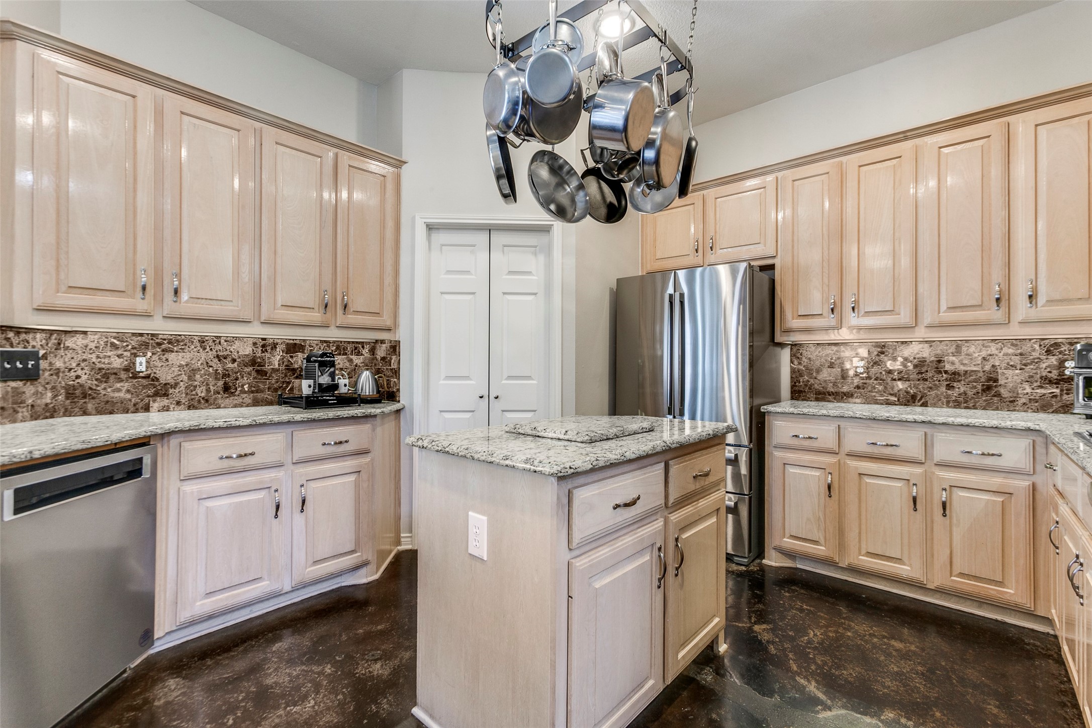 2704 Carnation Drive Richardson TX 75082