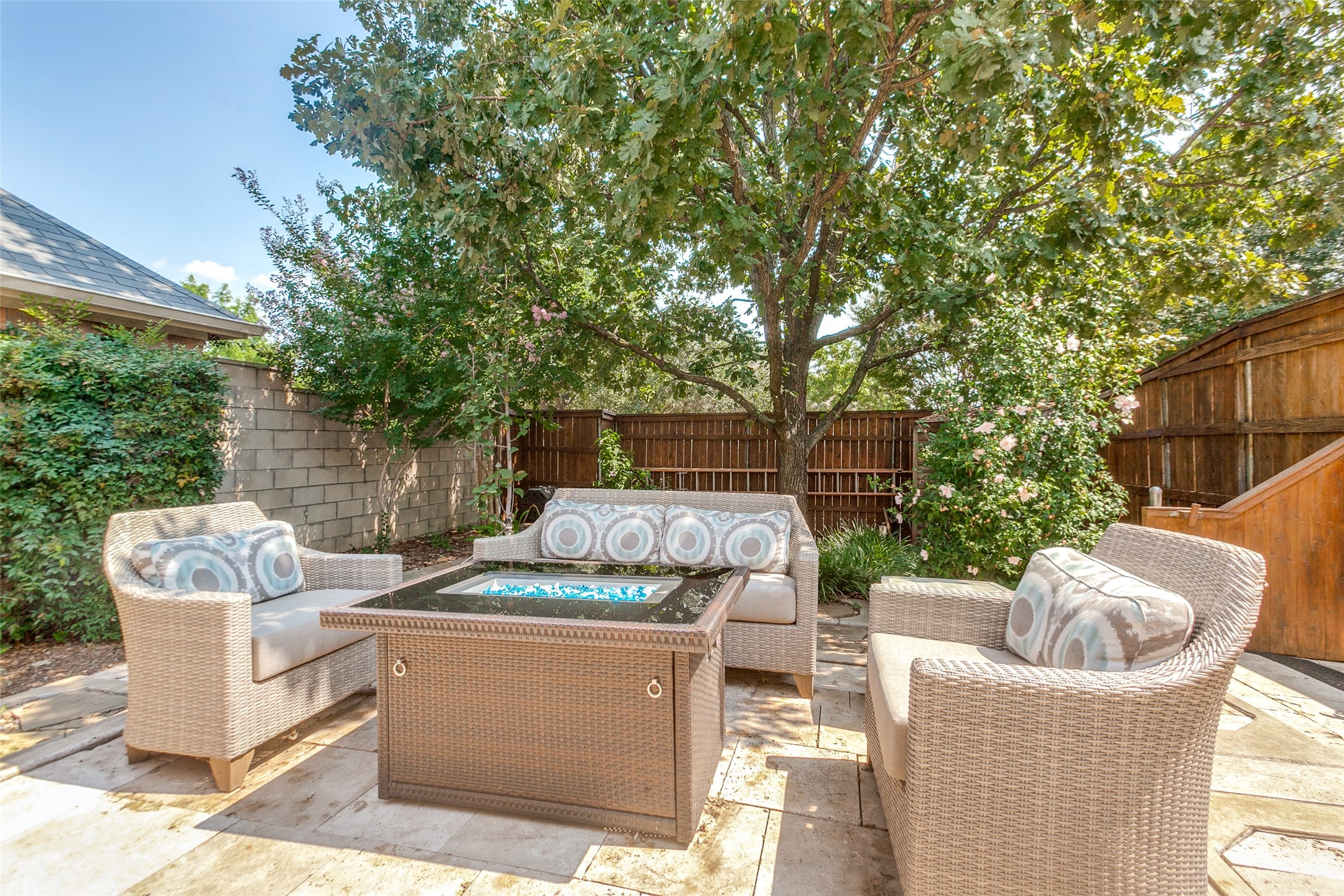 2704 Carnation Drive Richardson TX 75082
