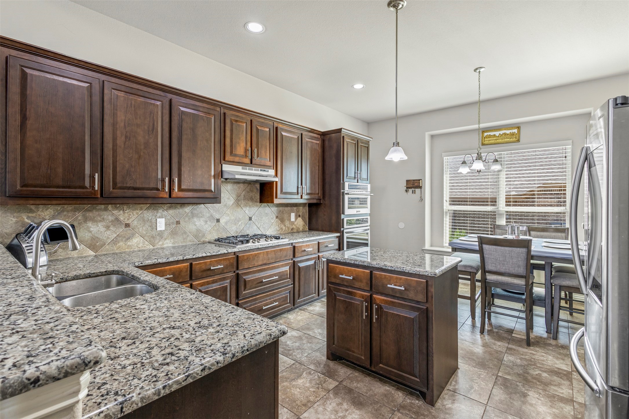 1725 Sagewood Drive Desoto TX 75115