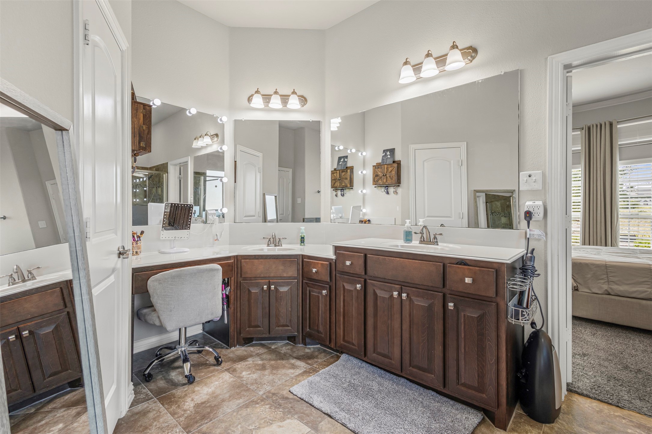 1725 Sagewood Drive Desoto TX 75115