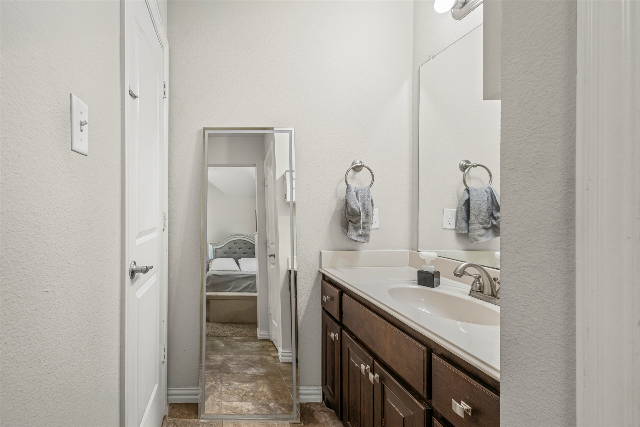 1725 Sagewood Drive Desoto TX 75115