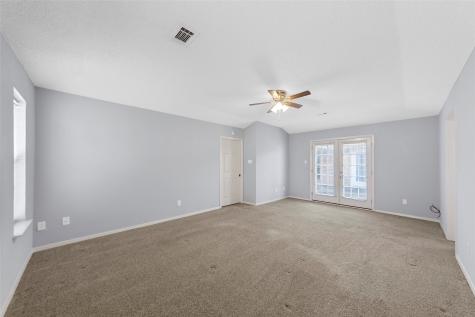 2827 Cross Timbers Drive Irving TX 75060