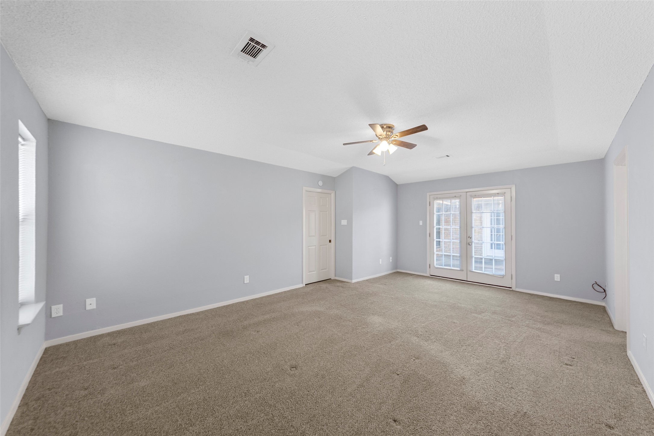 2827 Cross Timbers Drive Irving TX 75060