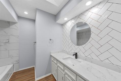 2827 Cross Timbers Drive Irving TX 75060