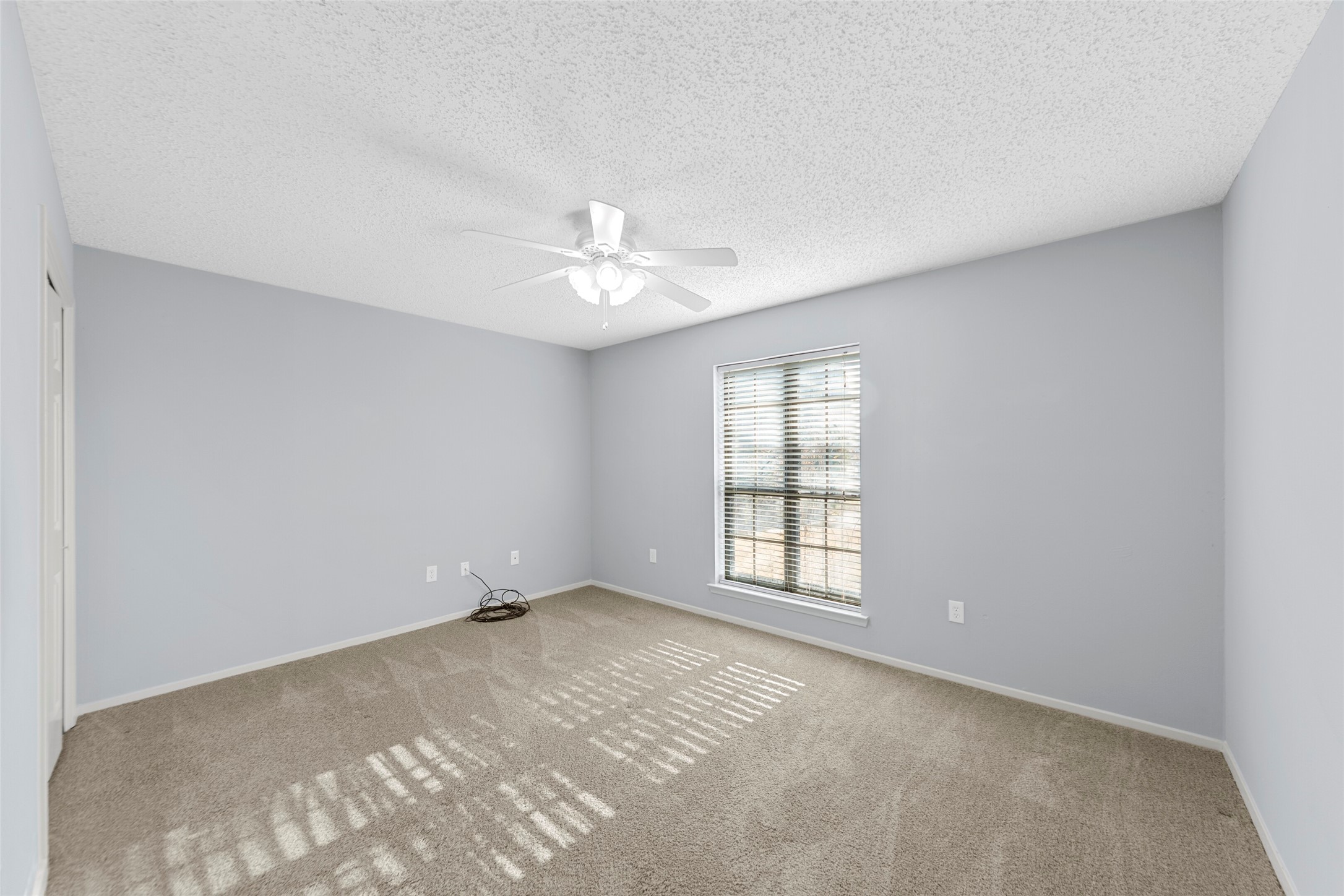 2827 Cross Timbers Drive Irving TX 75060