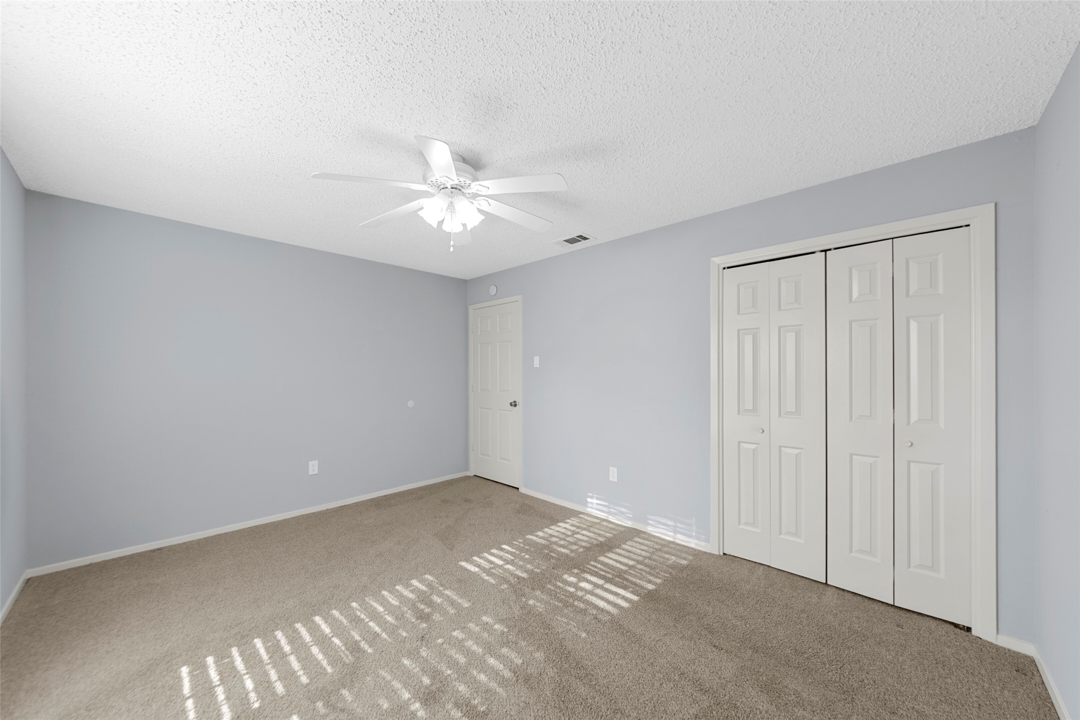 2827 Cross Timbers Drive Irving TX 75060