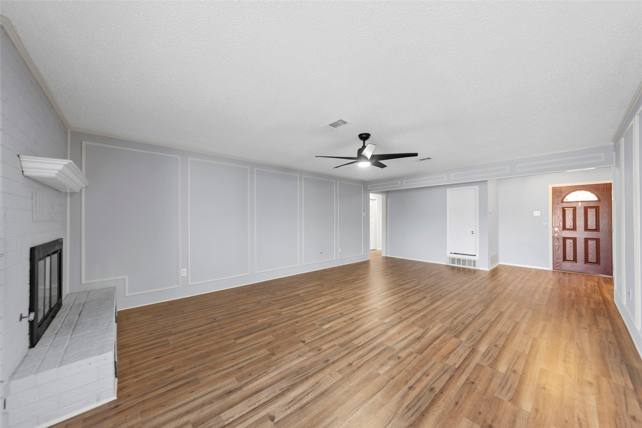 2827 Cross Timbers Drive Irving TX 75060