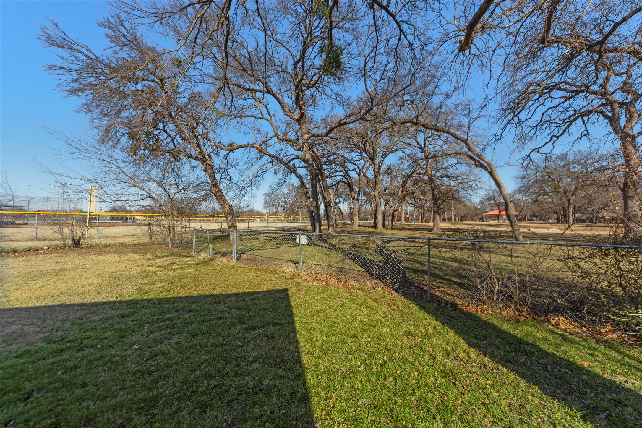 2827 Cross Timbers Drive Irving TX 75060