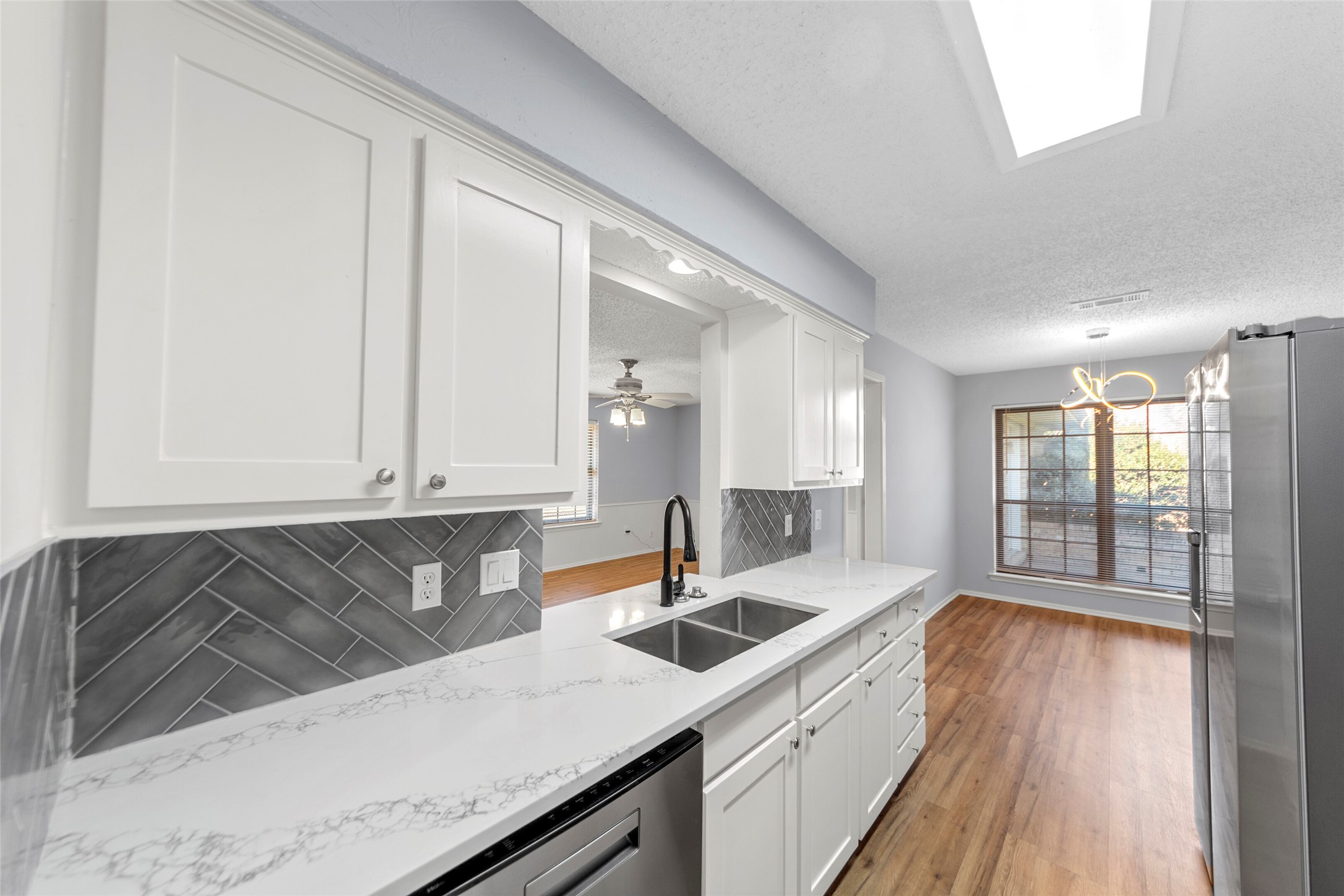 2827 Cross Timbers Drive Irving TX 75060
