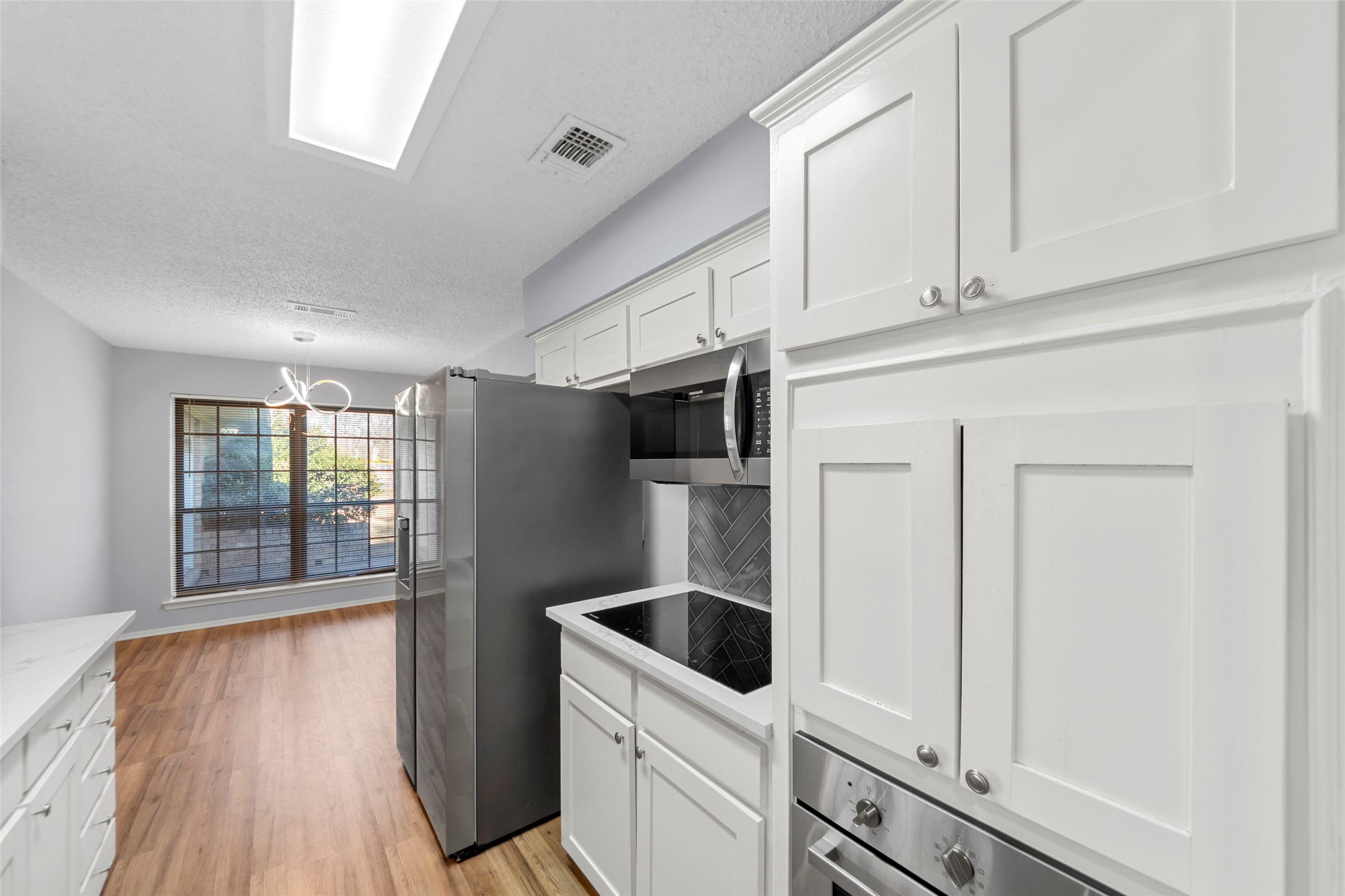 2827 Cross Timbers Drive Irving TX 75060