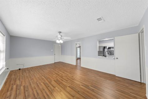 2827 Cross Timbers Drive Irving TX 75060
