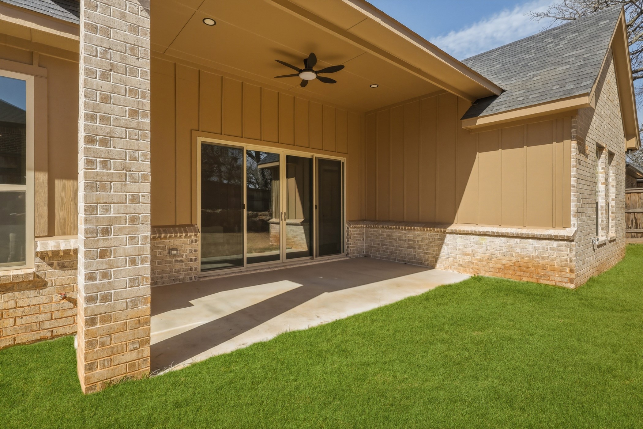 707 Ross Trail Arlington TX 76012