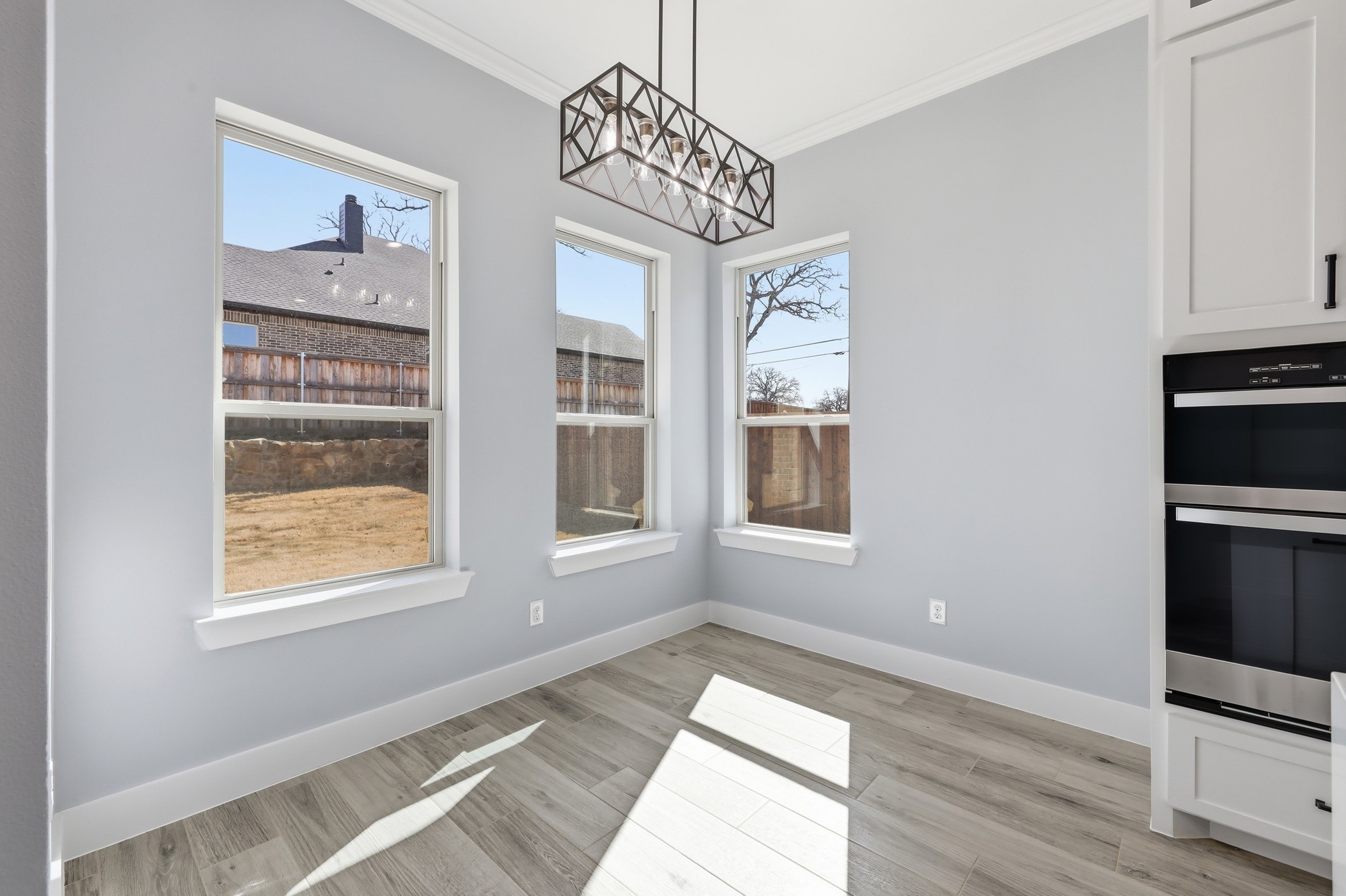 707 Ross Trail Arlington TX 76012