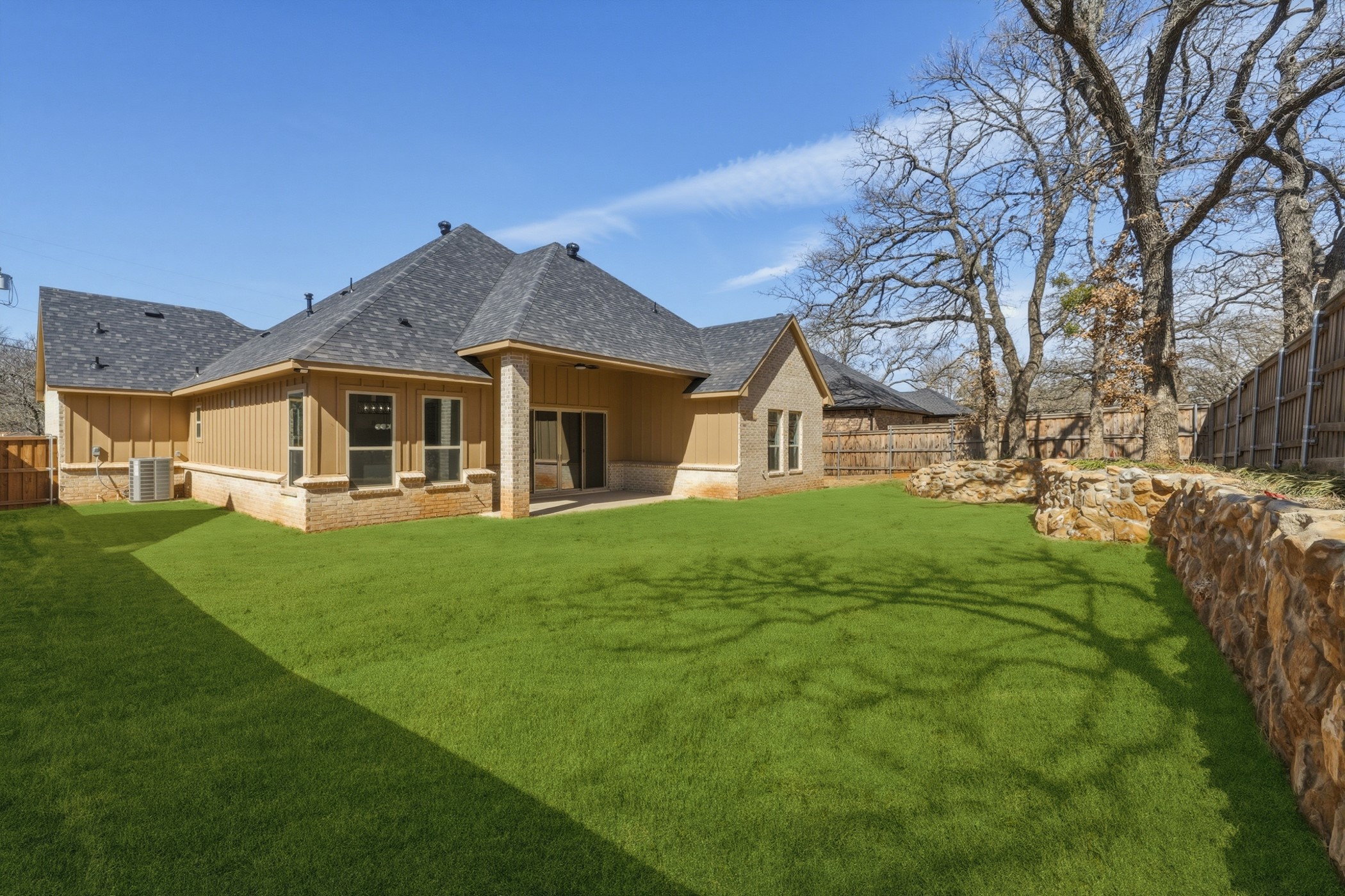 707 Ross Trail Arlington TX 76012