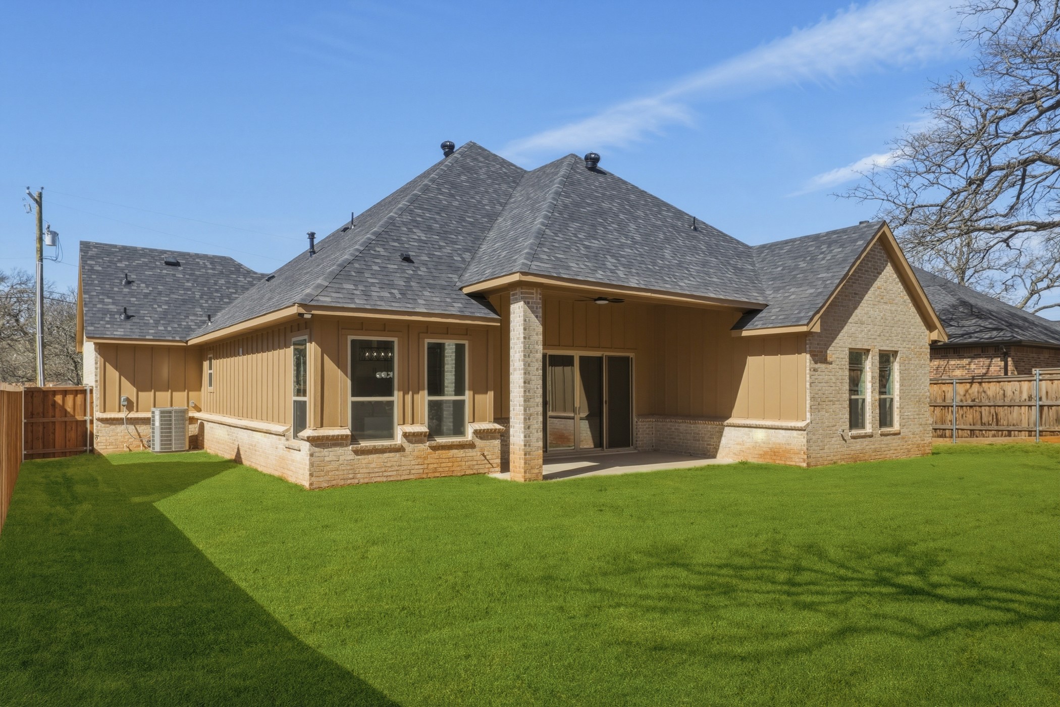 707 Ross Trail Arlington TX 76012