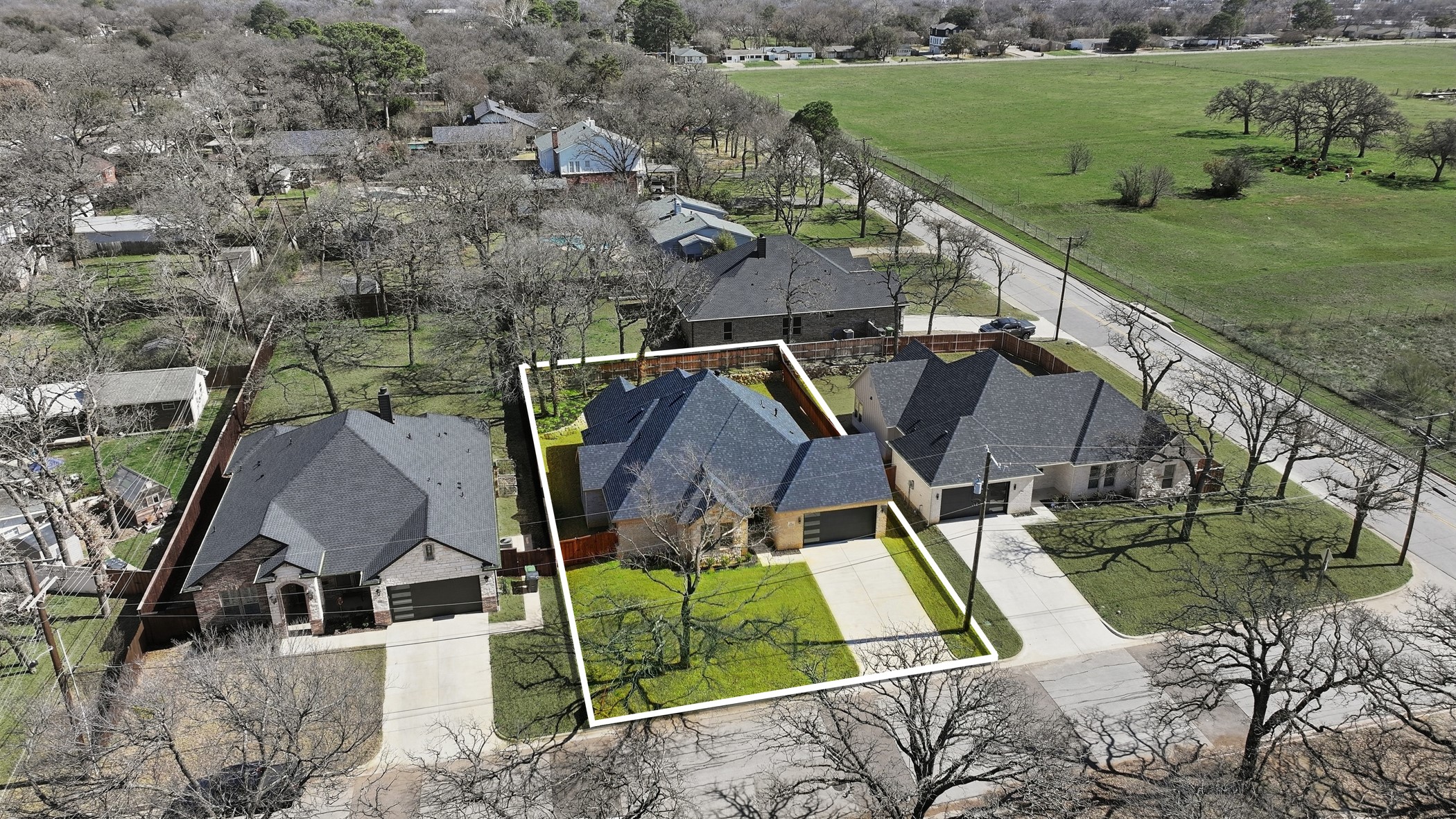 707 Ross Trail Arlington TX 76012