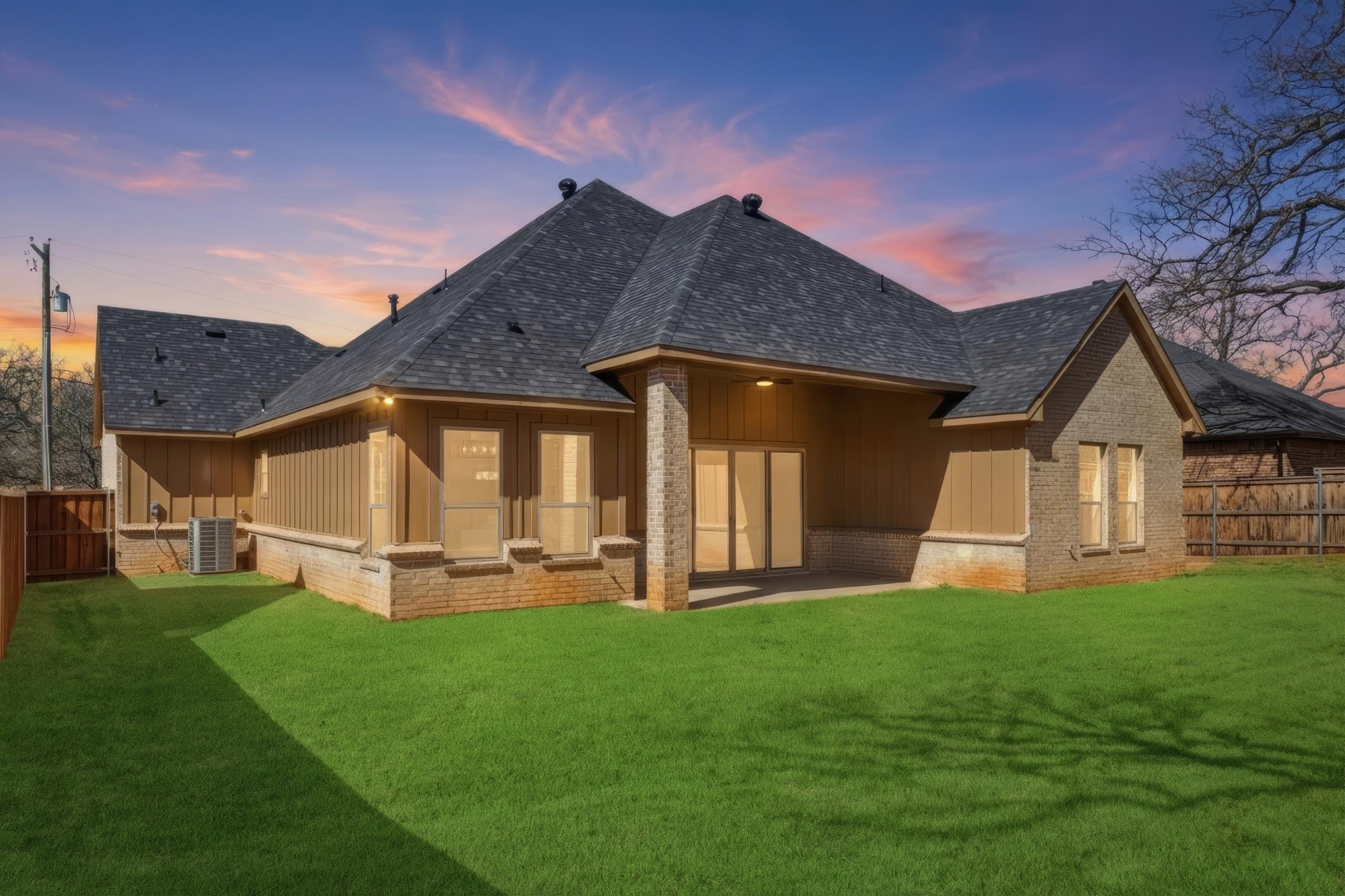 707 Ross Trail Arlington TX 76012