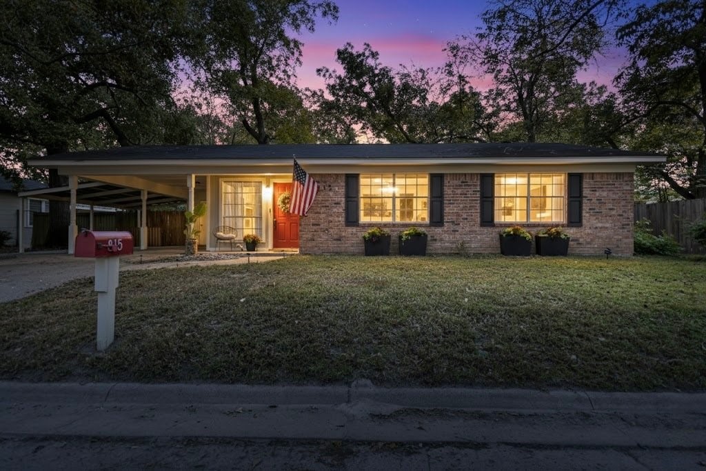 815 N Bledsoe Street Gilmer TX 75644