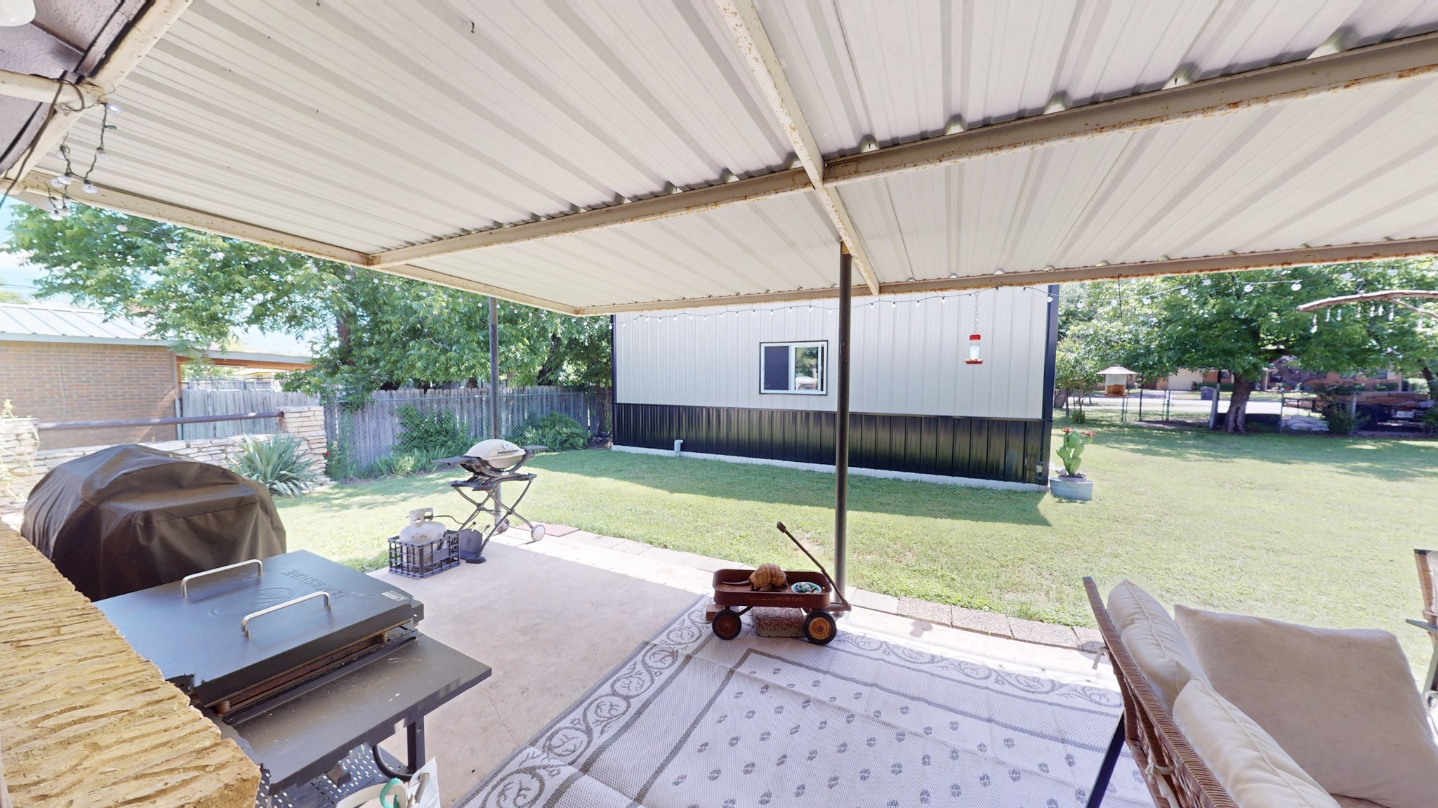 2013 S Walnut Brady TX 76825