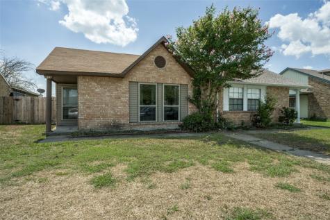 613 Stonewall Drive Grand Prairie TX 75052
