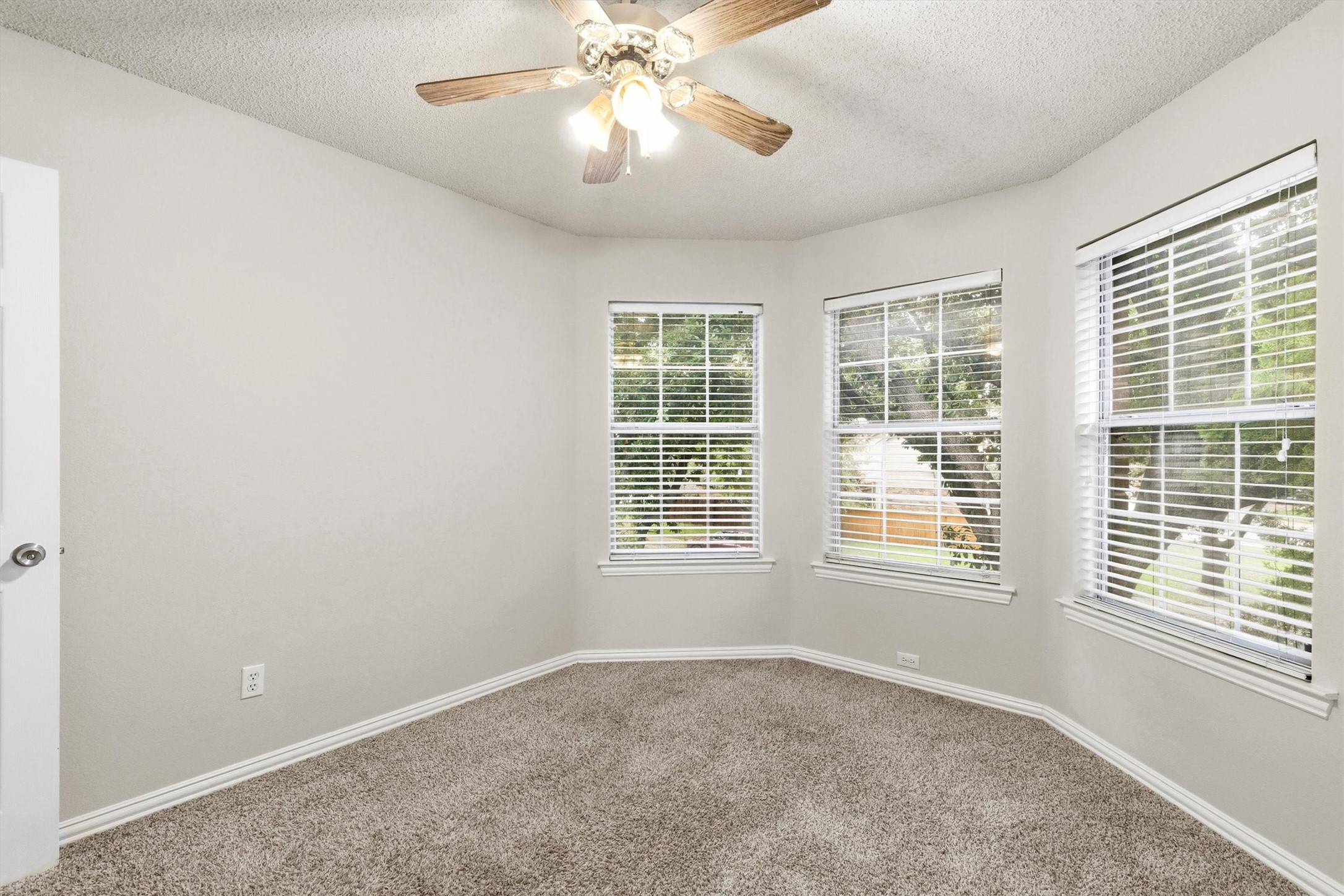 306 Santa Fe Trail Irving TX 75063