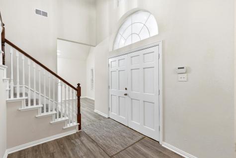306 Santa Fe Trail Irving TX 75063