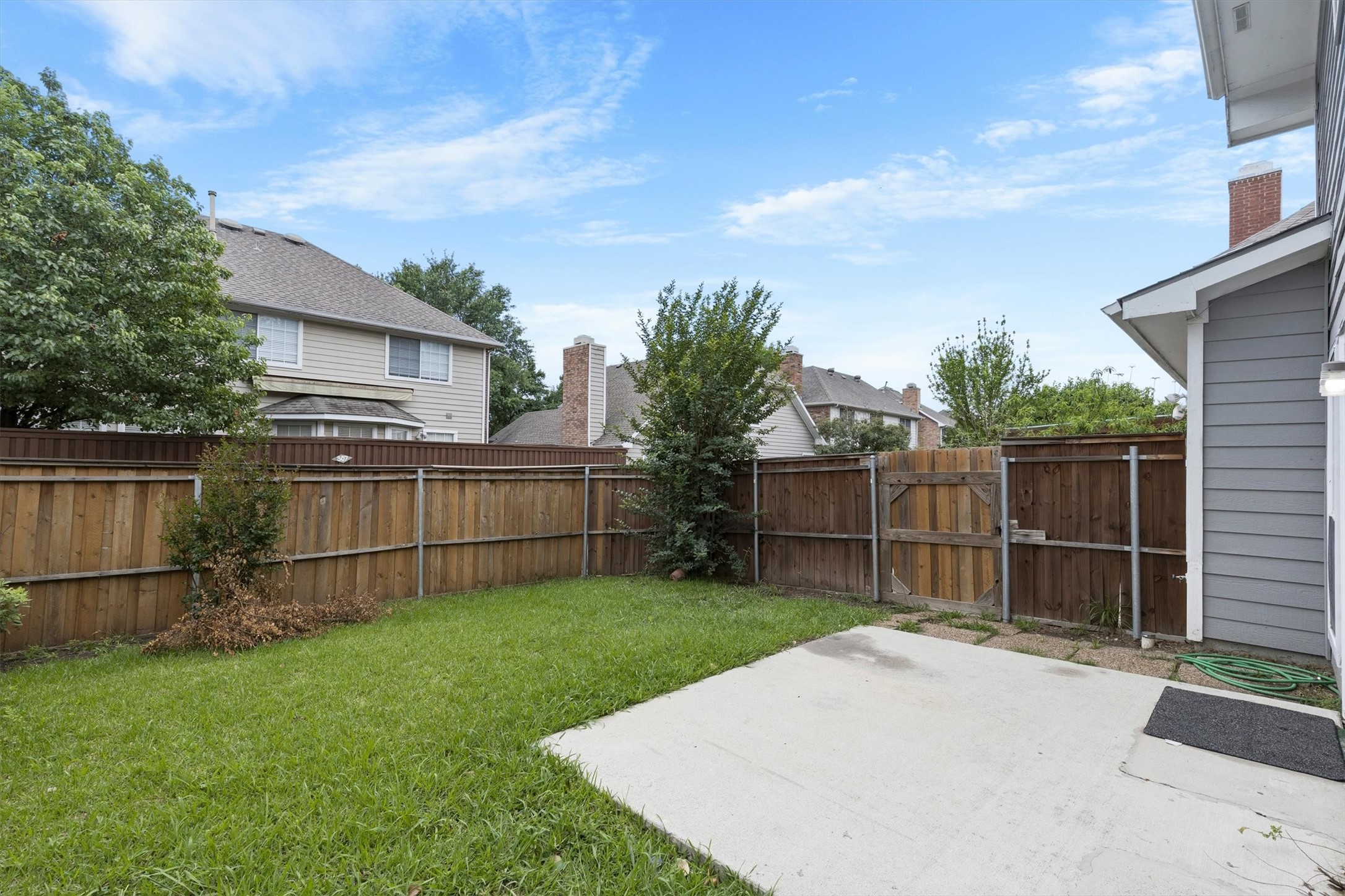 306 Santa Fe Trail Irving TX 75063