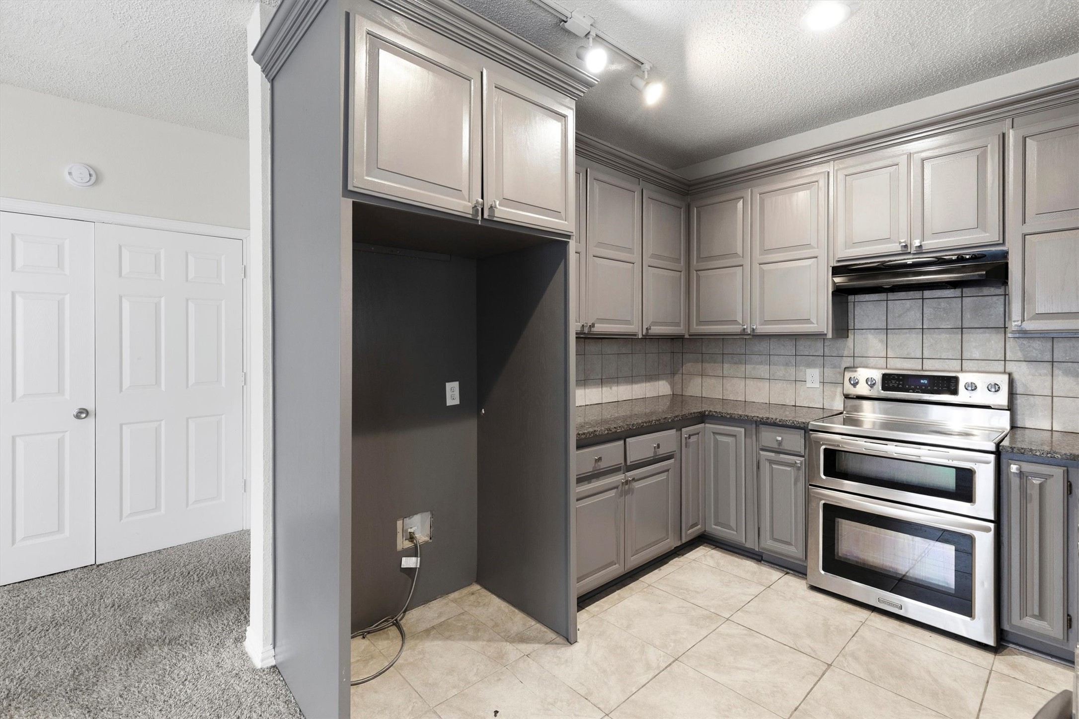 306 Santa Fe Trail Irving TX 75063
