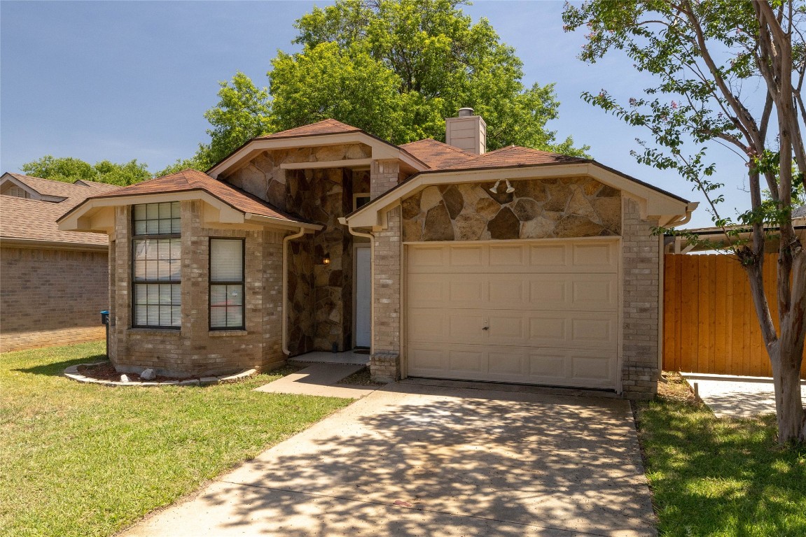 1805 Woodhall Way Fort Worth TX 76134