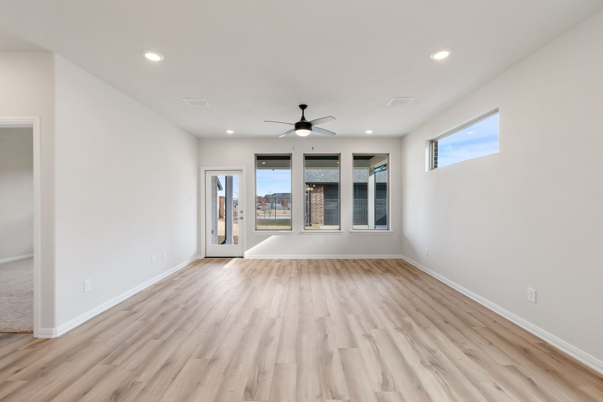 1847 Cole Road Van Alstyne TX 75495