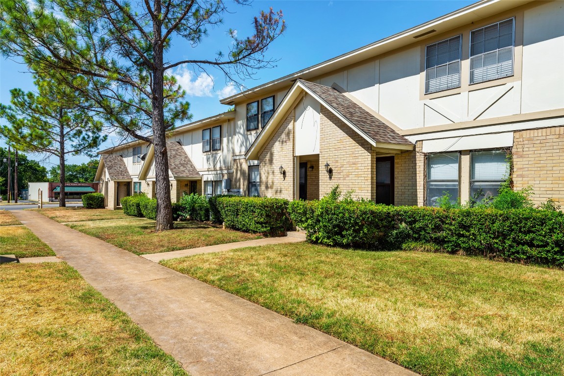 1905 W Morton Street Denison TX 75020