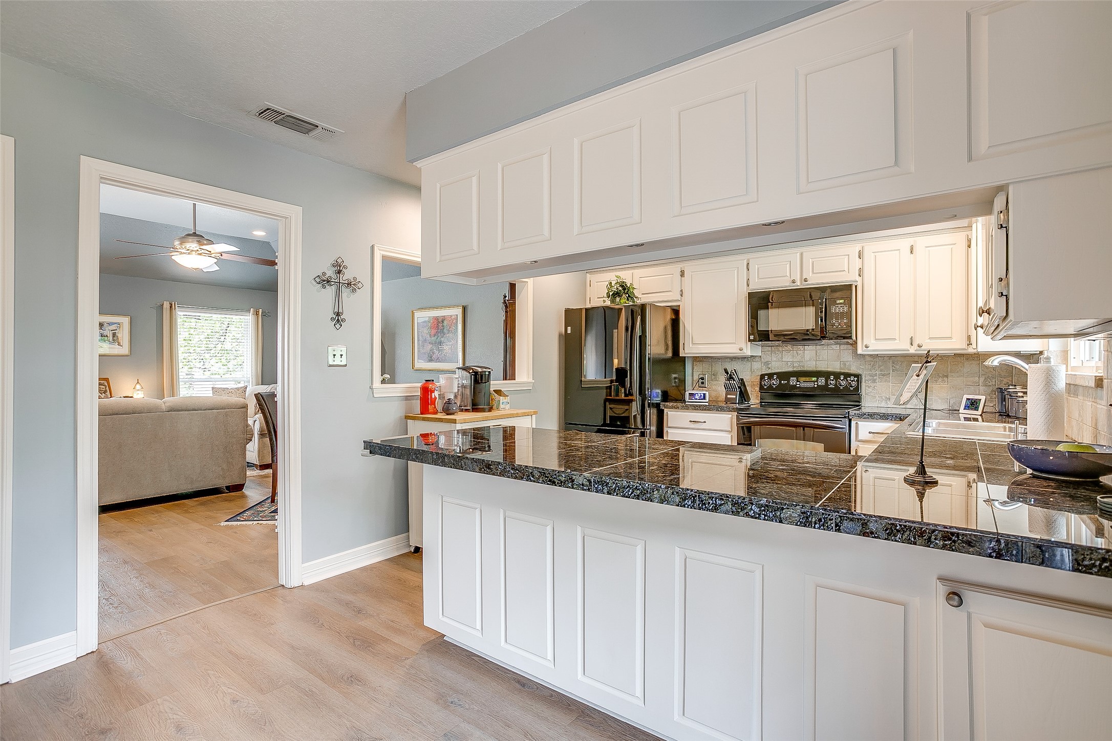 3701 Teal Lane Bedford TX 76021