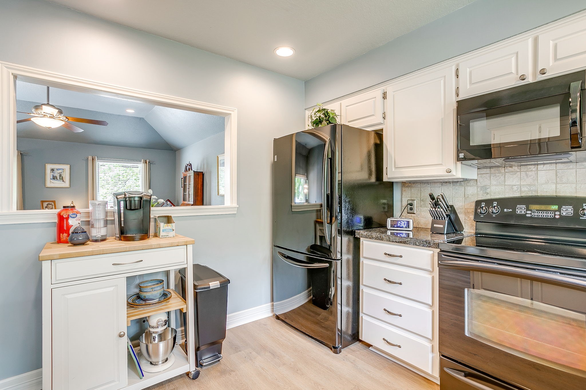 3701 Teal Lane Bedford TX 76021