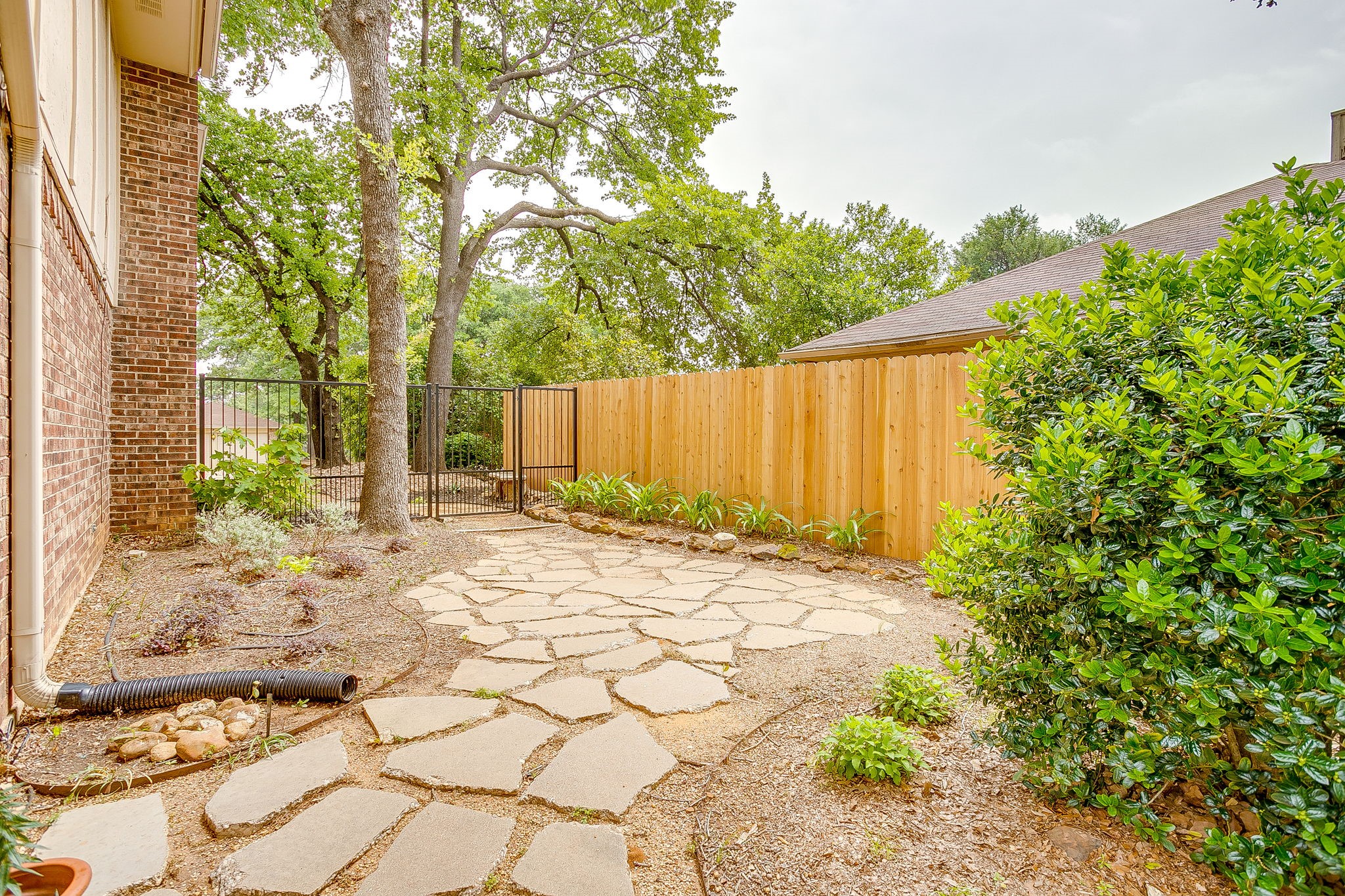 3701 Teal Lane Bedford TX 76021
