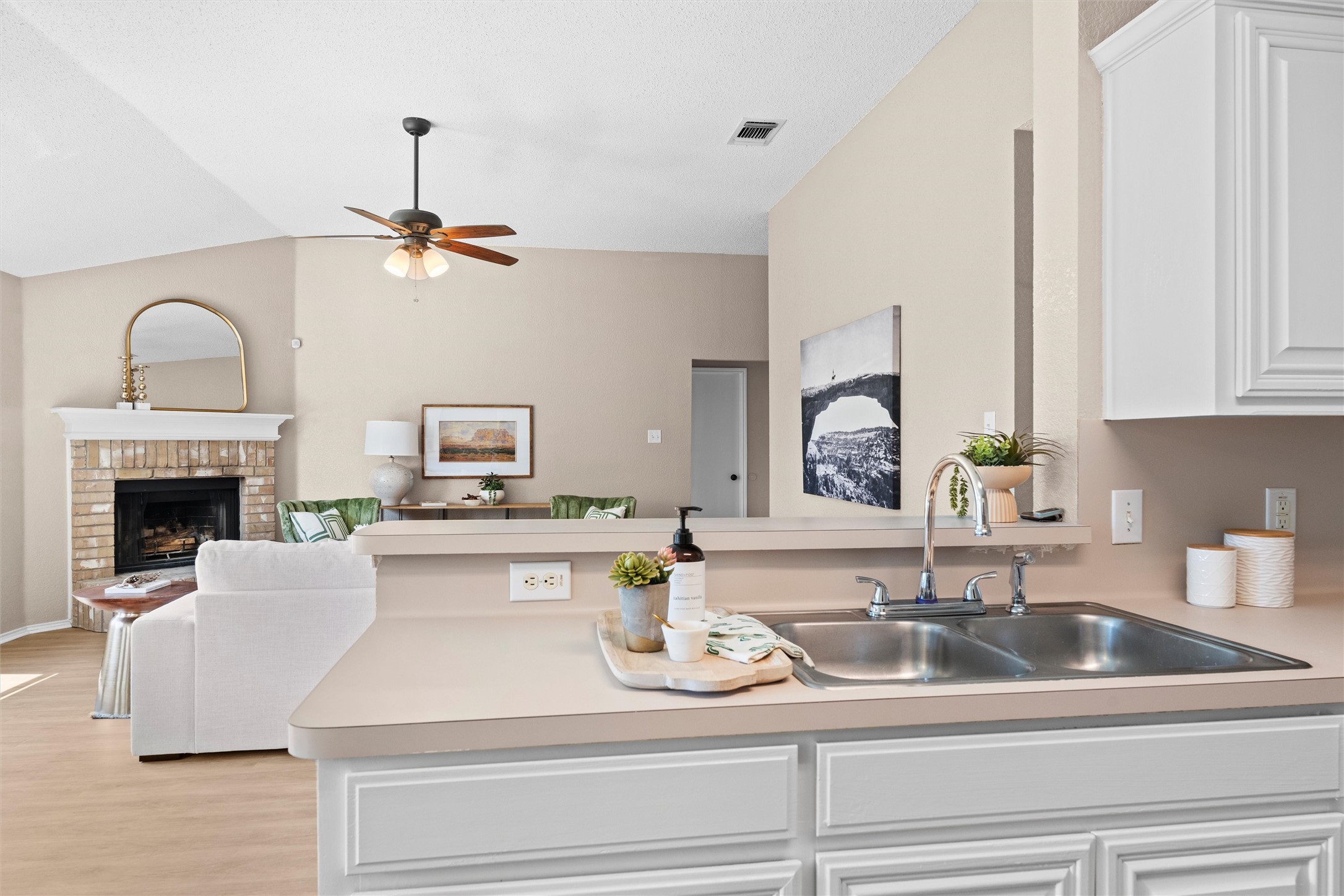 226 Whitestone Way Weatherford TX 76085