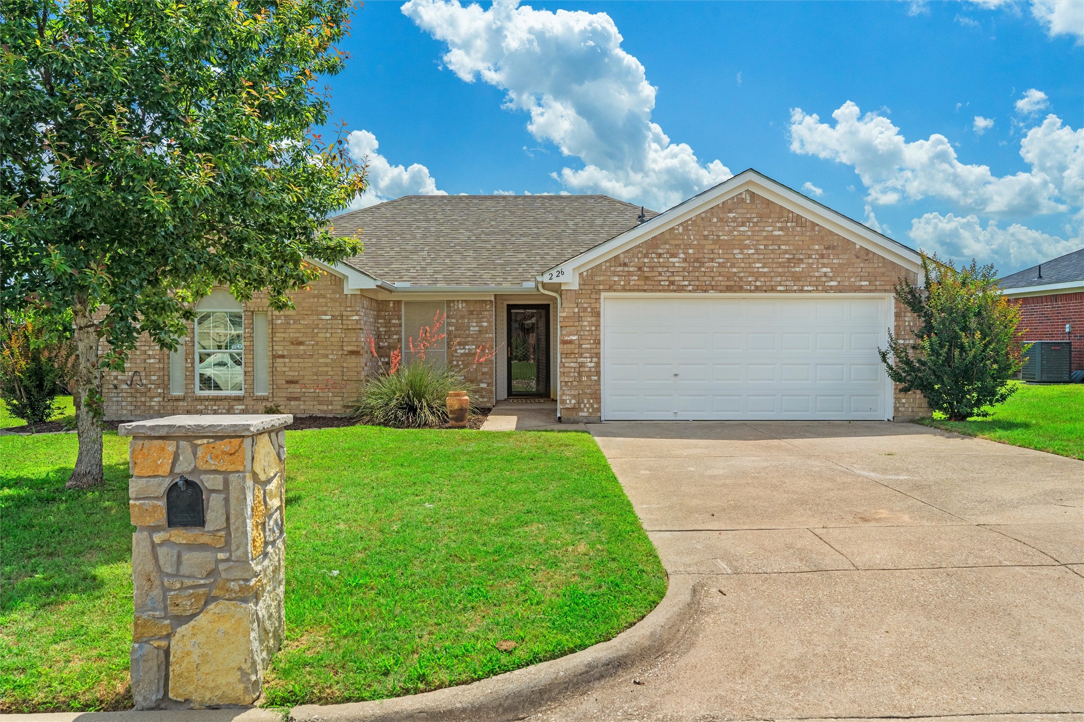 226 Whitestone Way Weatherford TX 76085
