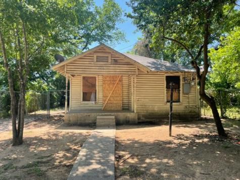 2626 Starks Avenue Dallas TX 75215