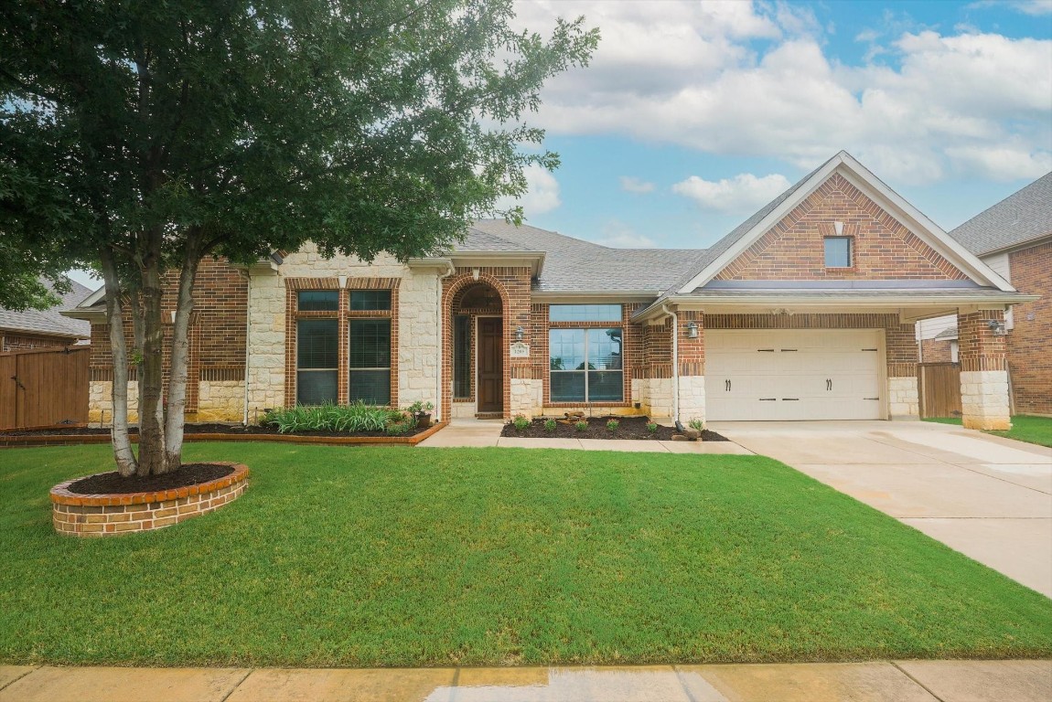 1205 Hayfield Street Roanoke TX 76262