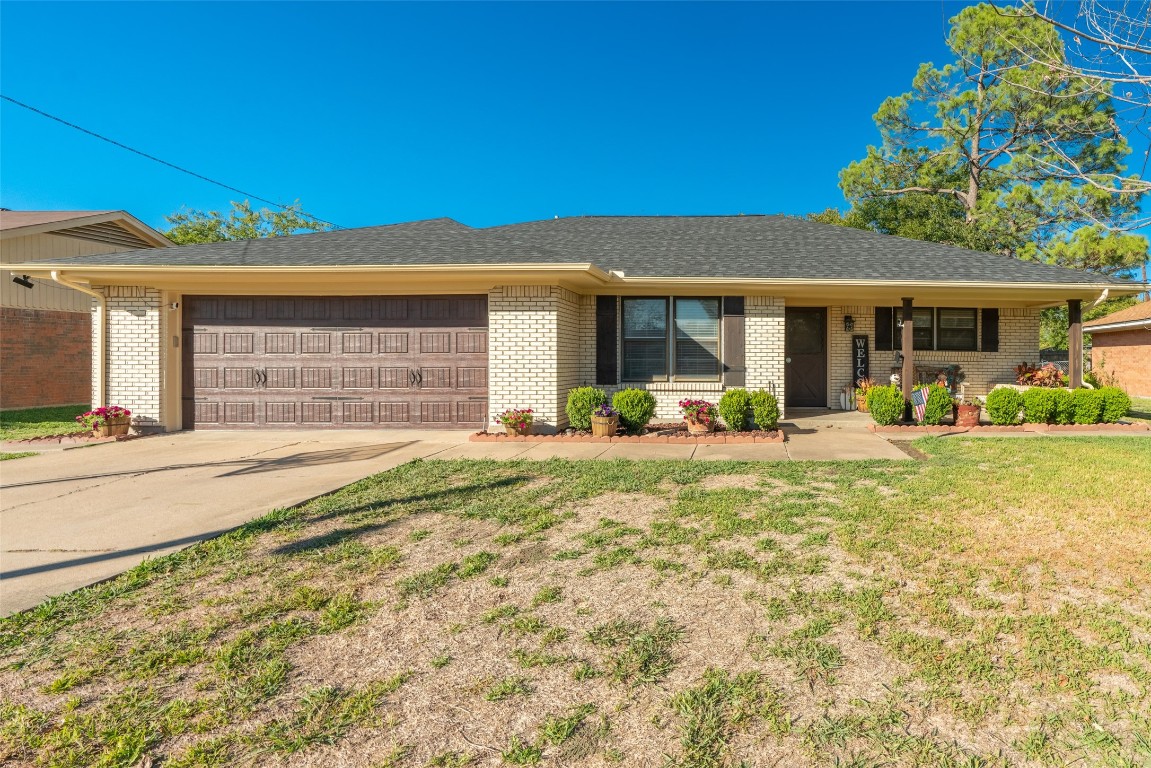 2506 Burnett Drive Greenville TX 75402