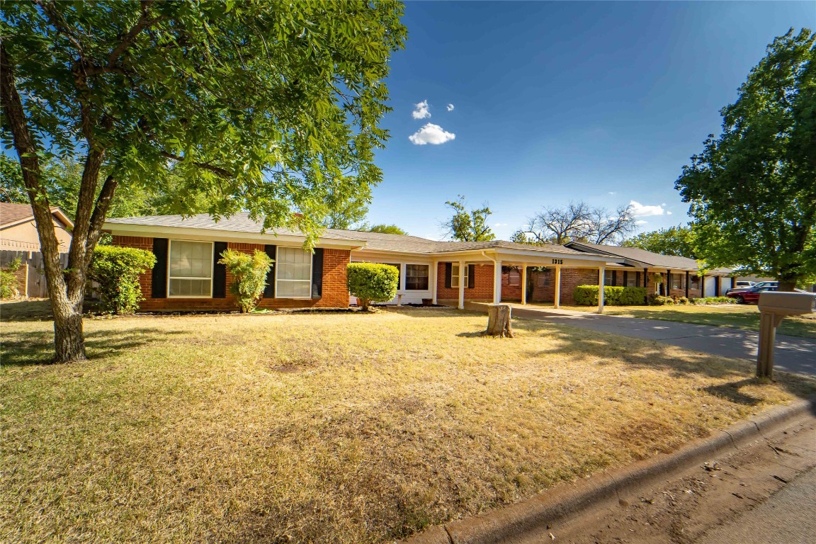 1315 Glenwood Circle Breckenridge TX 76424