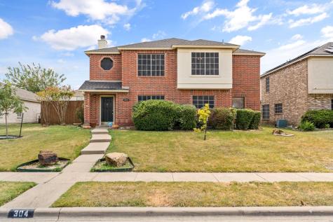 304 Rosewood Lane Cedar Hill TX 75104